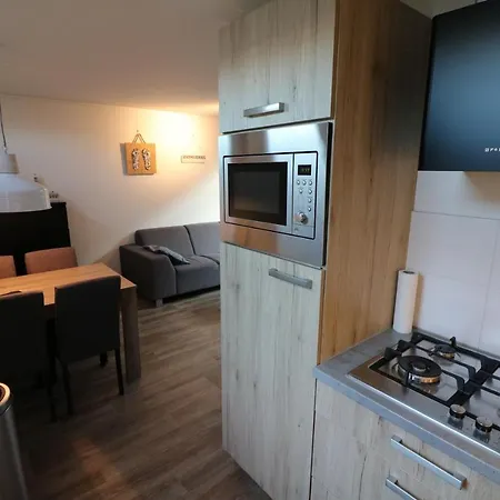 Renovated House Дом отдыха Эгмонд-ан-Зее