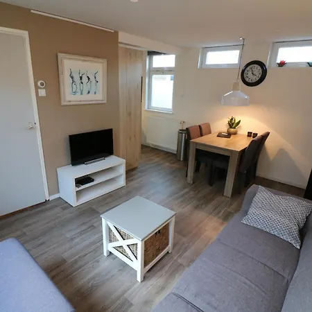 Дом отдыха Renovated House *