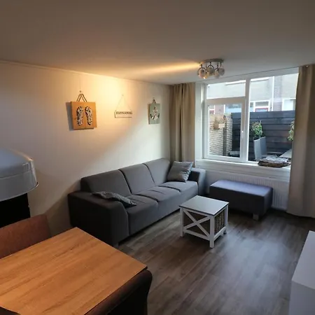 Renovated House * Эгмонд-ан-Зее